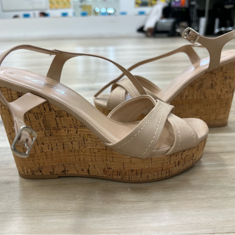 Tan chunky heels